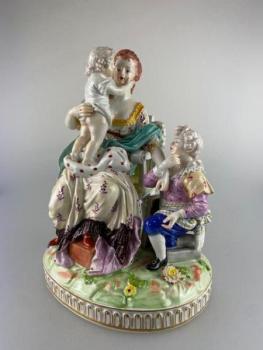 Porcelánové sousoší A Porcelánové sousoší A