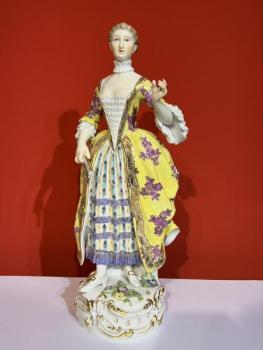 Míšeň, Dáma s vějířem Míšeň, Dáma s vějířem