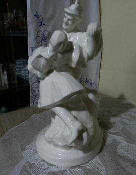 Porcelánová soška Taneèní pár
