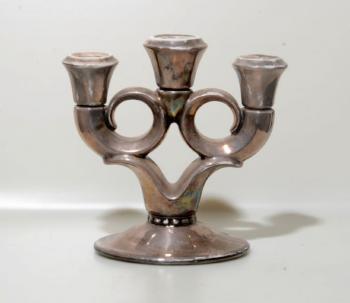 Porcelánový svícen Porcelánový svícen