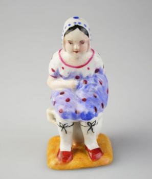Žertovná porcelánová firgurka Žertovná porcelánová firgurka