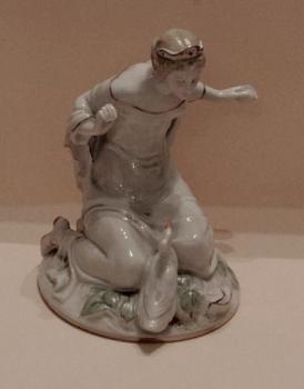 Rosenthal - klečící žena Rosenthal - klečící žena