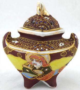 Malé porcelánové vykuřovadlo Malé porcelánové vykuřovadlo