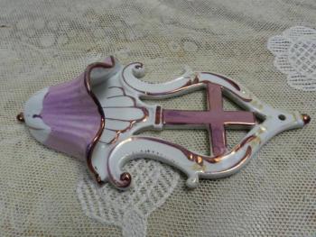 Porcelánová kropenka s křížem Porcelánová kropenka s křížem
