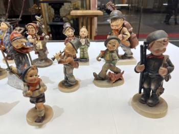 MARIA HUMMEL,SBÍRKA FIGUREK Z LET 1935-38 MARIA HUMMEL,SBÍRKA FIGUREK Z LET 1935-38